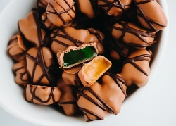 Caramel Chocolate Gummy Bears